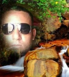 ادم احمد, 32 سنة, رجل